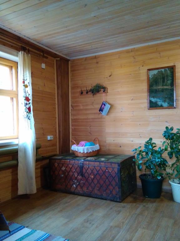 Guesthouse Puzhalova Izba Gorochowiec Zewnętrze zdjęcie